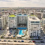 Stefinity Apartment In Infinity Beach Resort - Parking